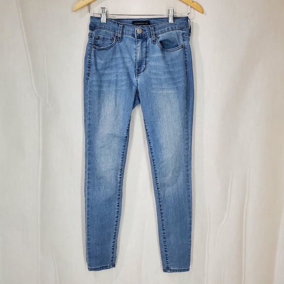 2 Pair Aeropostale High Rise Jeggings SZ 2R Regular and Light Wash High Waisted - Picture 4 of 10